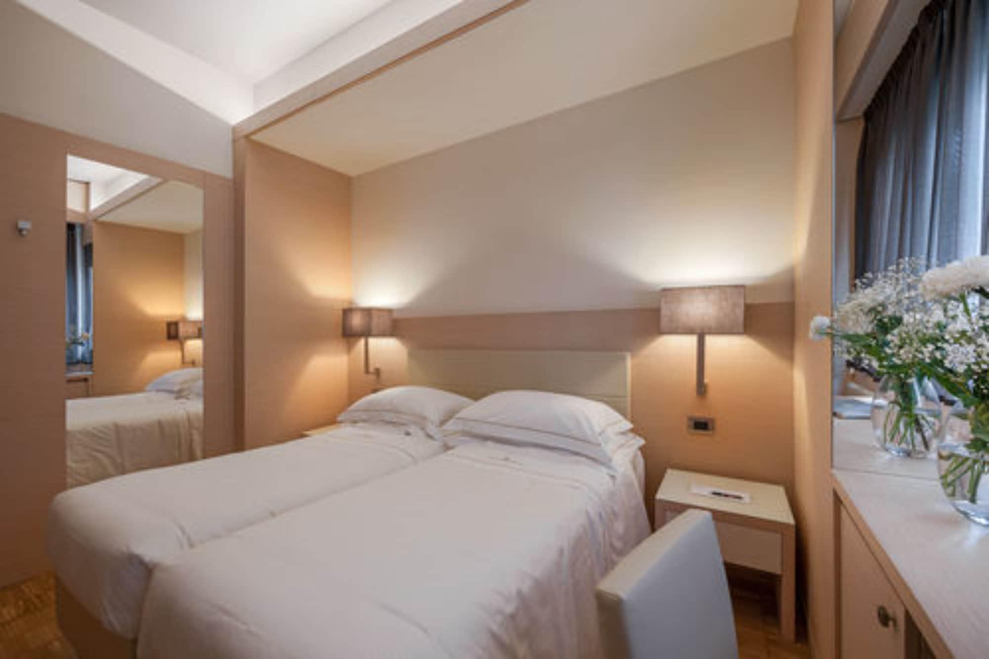 Hotel Ariston Milano Esterno foto